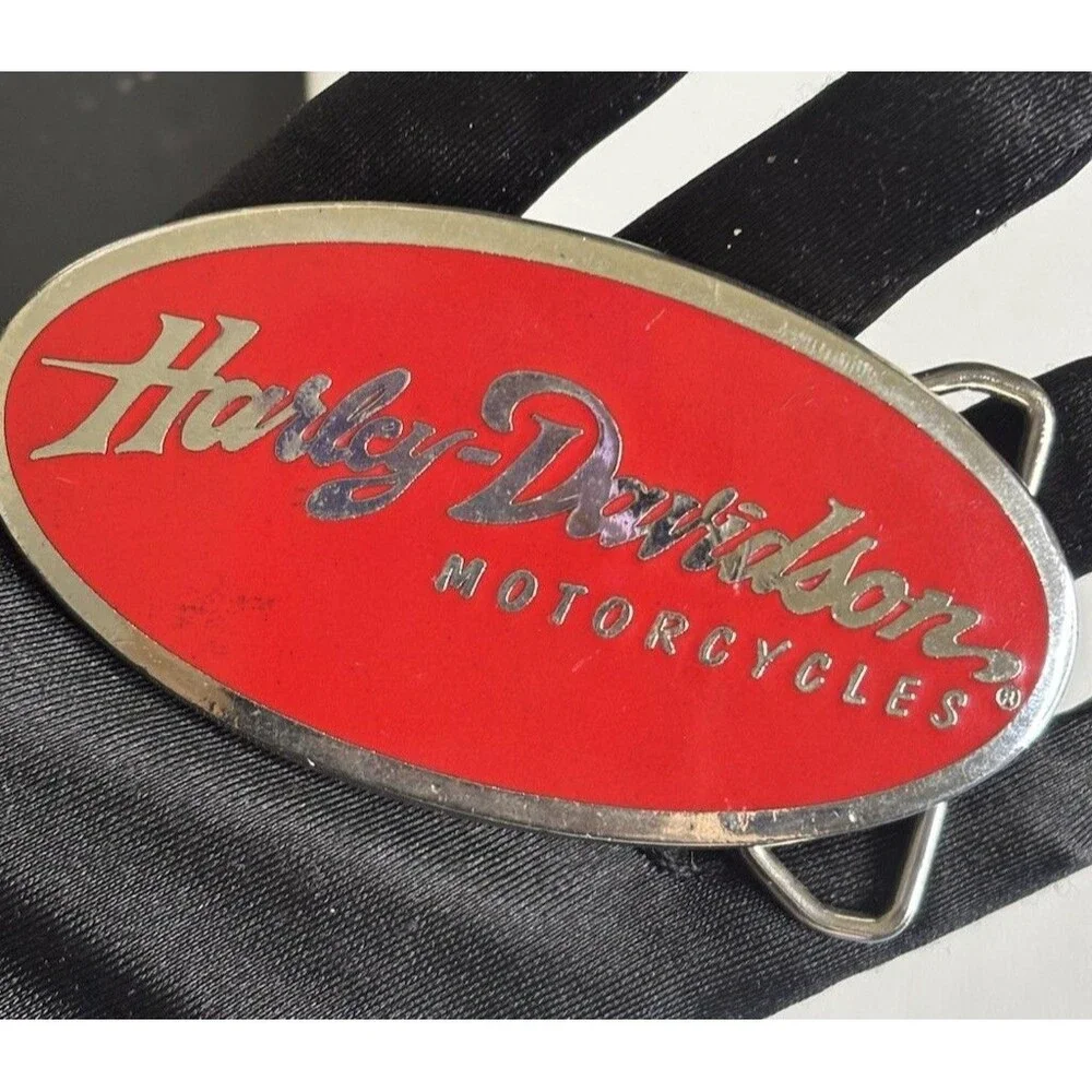 2006 Harley Davidson Belt Buckle Eagle Red Enamel Brass Oval Silvertone Large